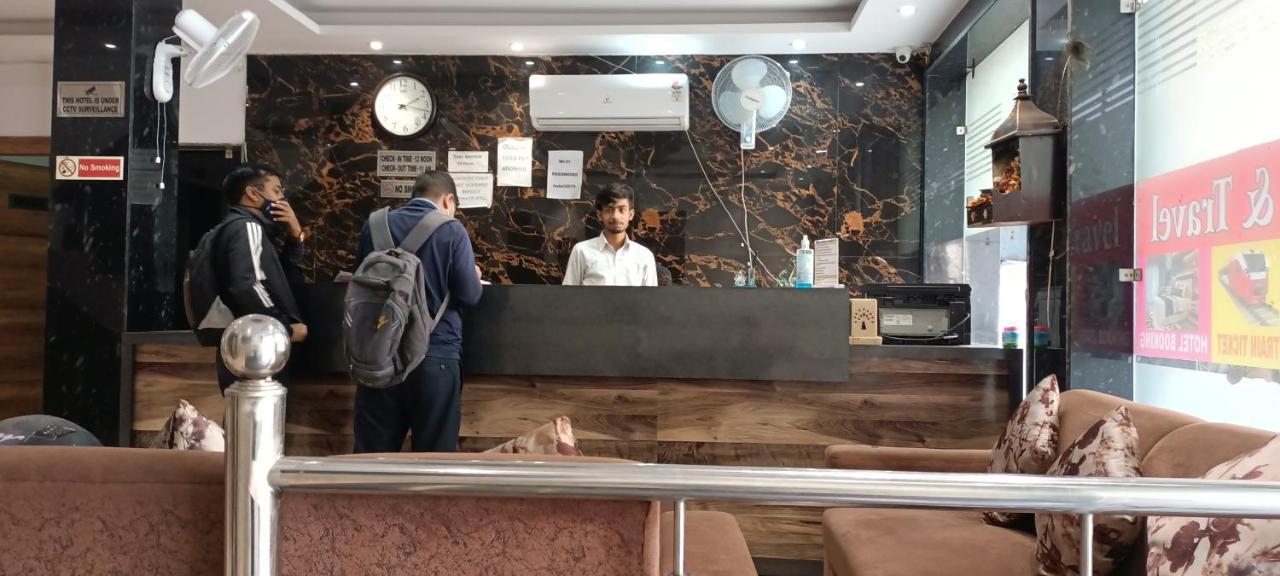 Hotel Sun plaza Luxury Nuova Delhi Esterno foto