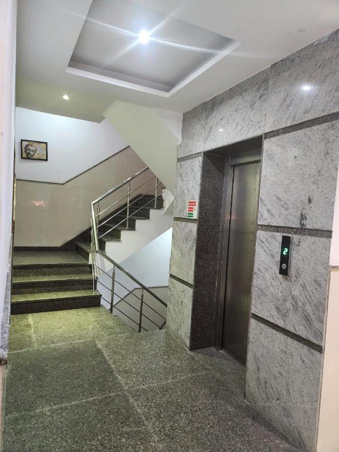 Hotel Sun plaza Luxury Nuova Delhi Esterno foto