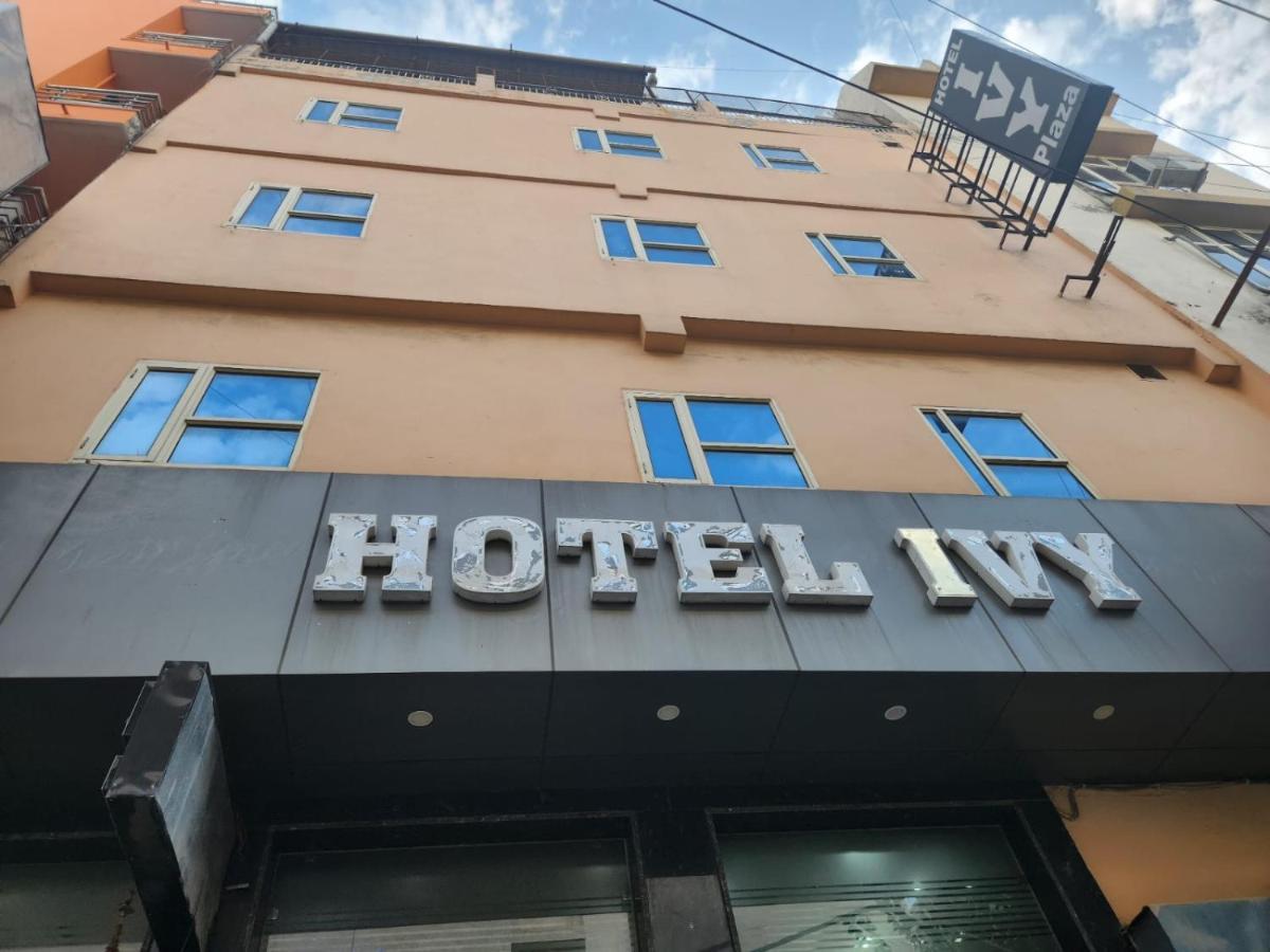 Hotel Sun plaza Luxury Nuova Delhi Esterno foto